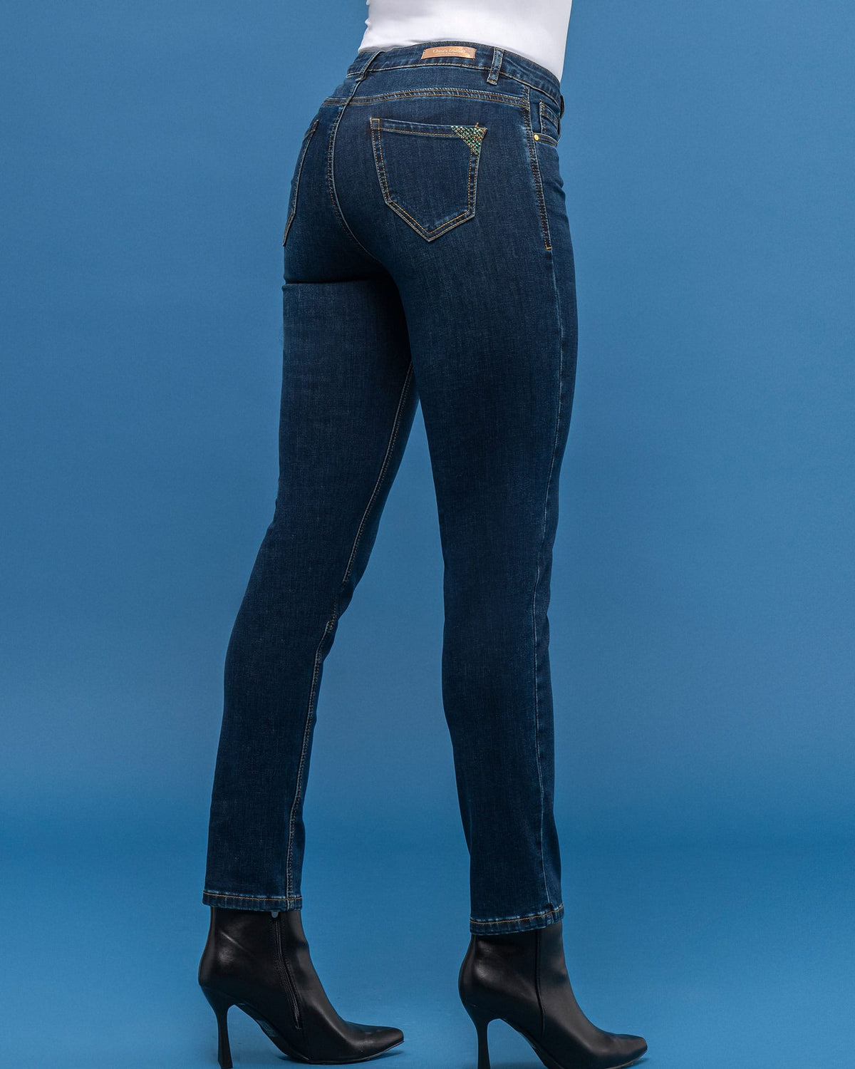 Tendenze jeans autunno/inverno 2025: modelli, lavaggi e abbinamenti