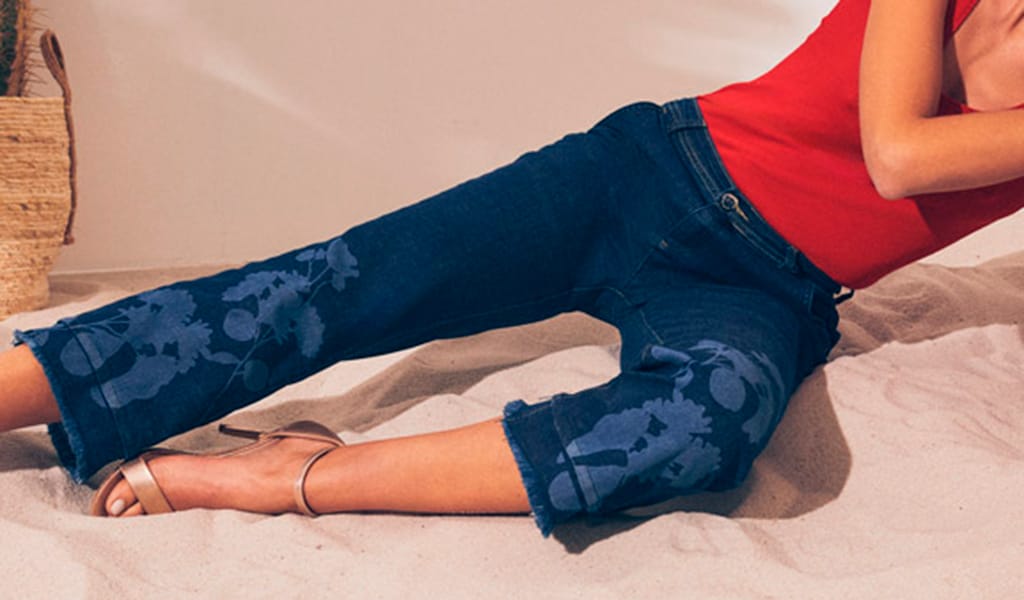 Tendenza Denim 2024 : Come Indossare i Jeans in Primavera