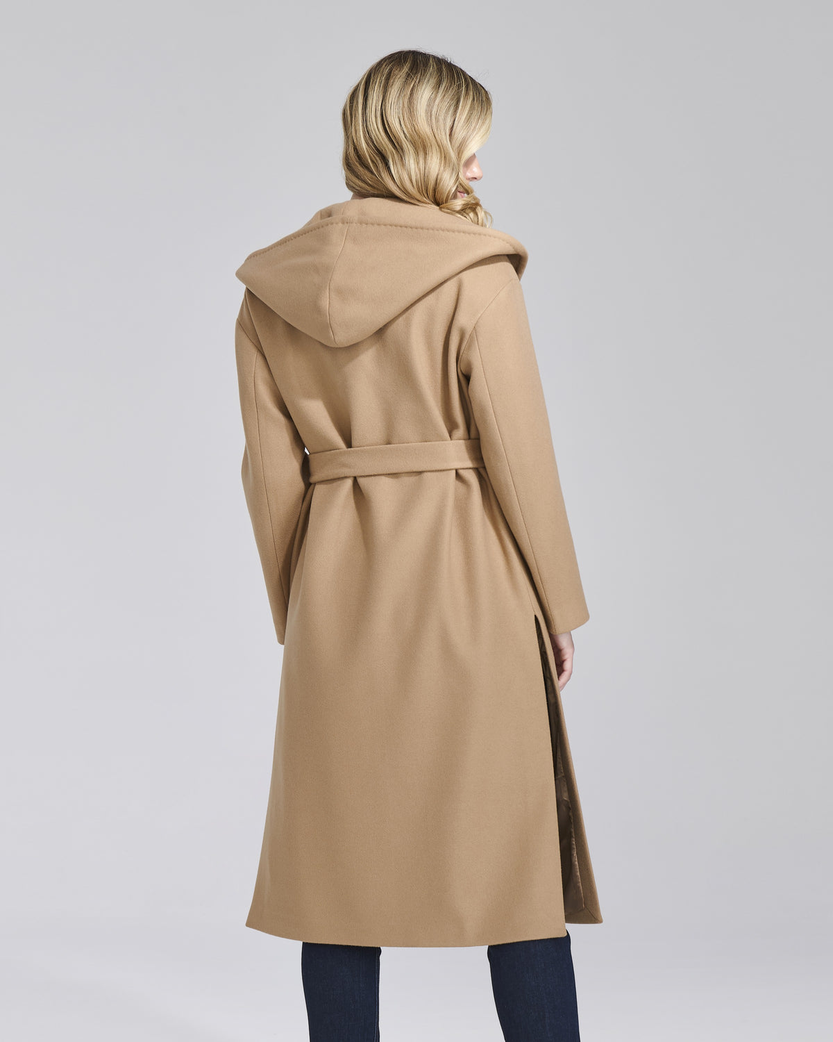 Cappotto con cintura e cappuccio donna – Chiara Dalba, foto 3