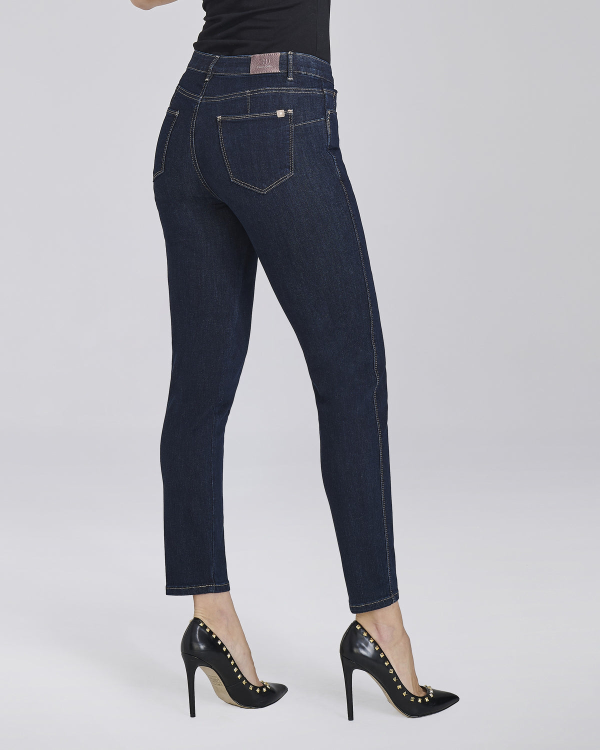 Jeans slim push up con impunture a contrasto donna – Chiara Dalba, foto 5