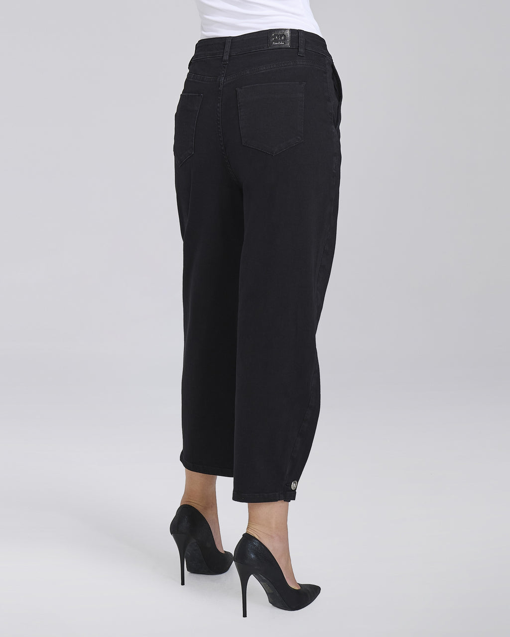Jeans wide leg con bottoni sul fondo donna – Chiara Dalba, foto 6