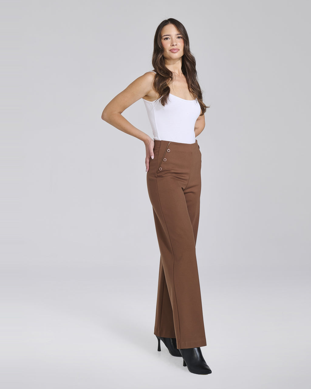 Pantalone palazzo in maglina con bottoni decorativi donna – Chiara Dalba, foto 3
