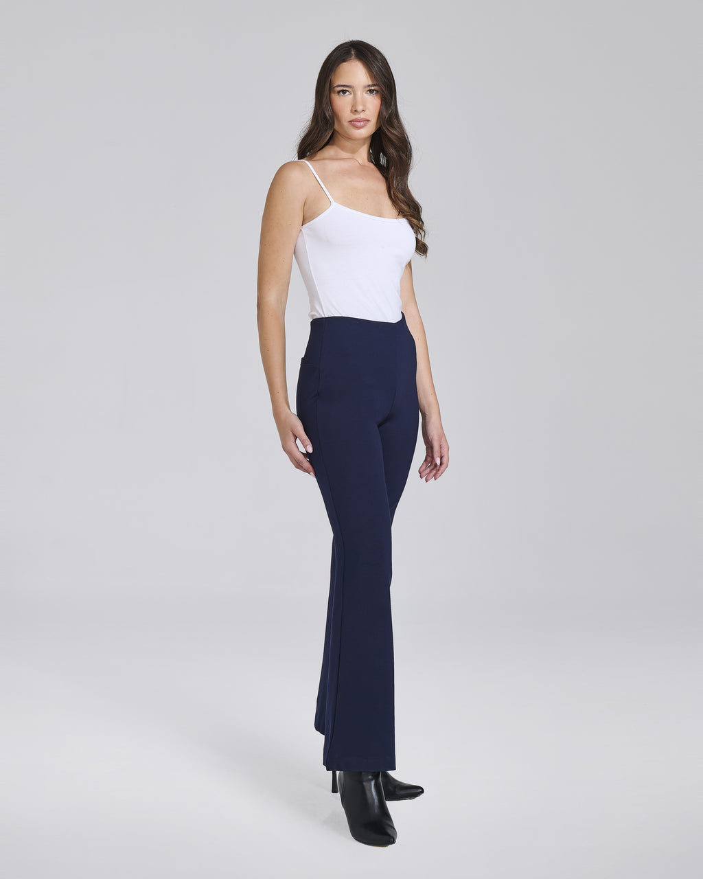 Pantalone flare in maglina senza tasche donna – Chiara Dalba, foto 3