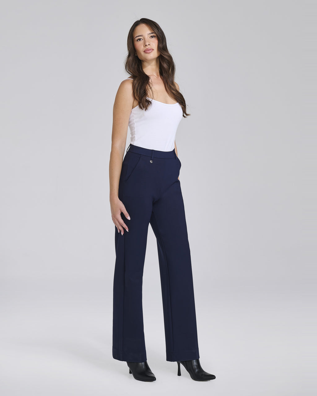 Pantalone palazzo dritto in maglina con tasche chino donna – Chiara Dalba, foto 3