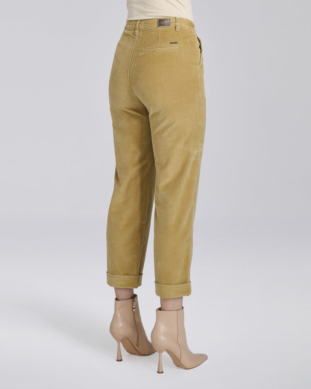 Pantalone in velluto con tasche chino e risvolti donna – Chiara Dalba, foto 5