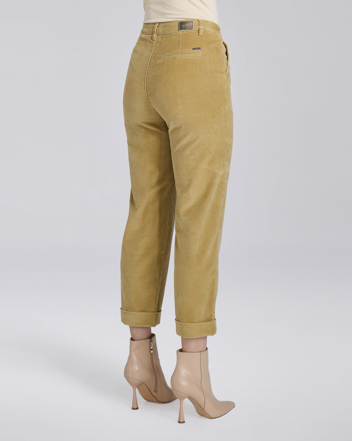 Pantalone in velluto con tasche chino e risvolti donna – Chiara Dalba, foto 5