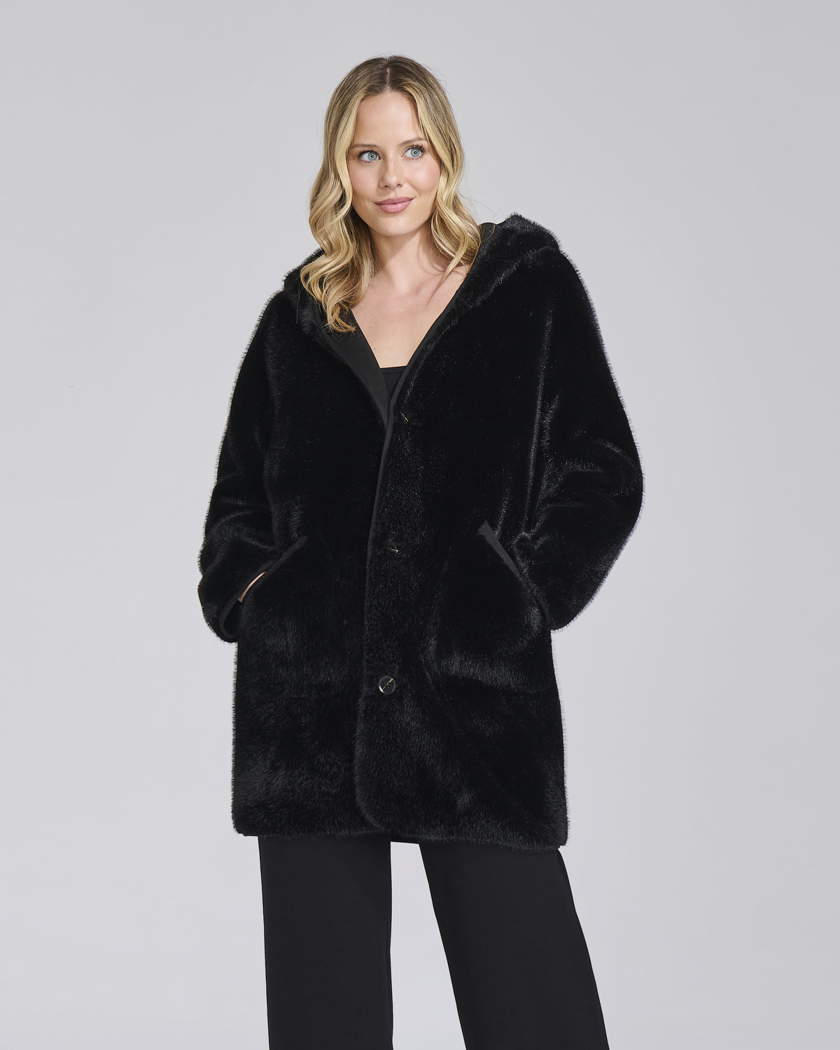 Cappotto double effetto montone con cappuccio donna, colore Nero – Chiara Dalba