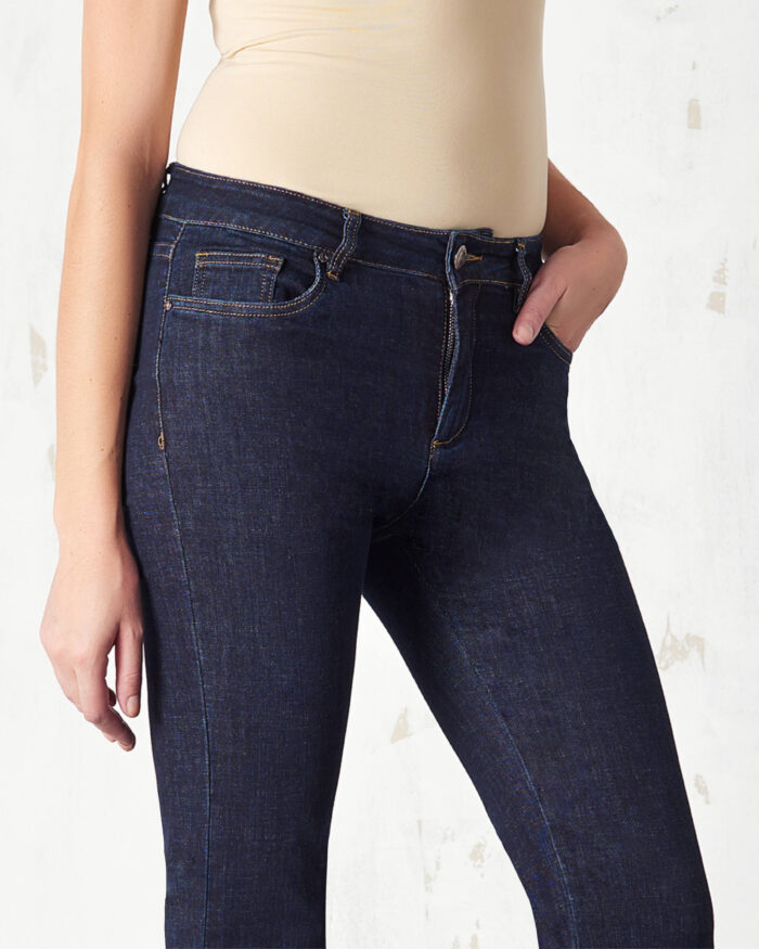 5-pocket flared jeans