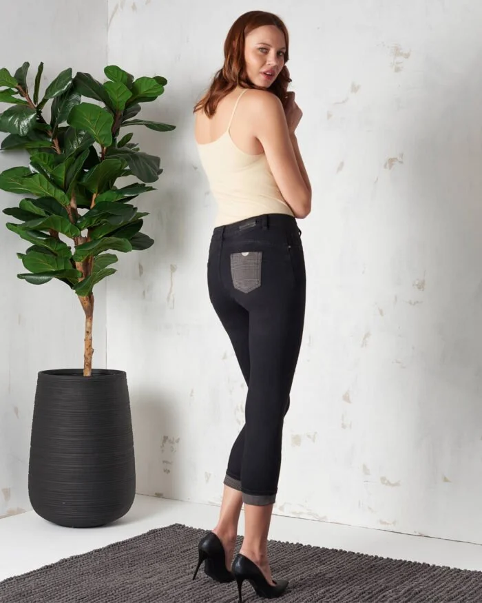 5-pocket capri jeans with turn-ups