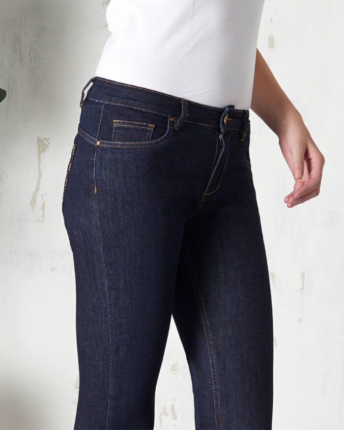 5-pocket push-up jeans with strass pocket