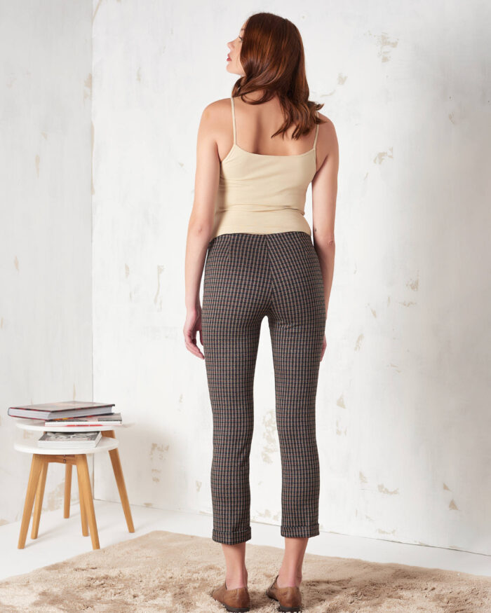 Milano stitch trouser with a hip closure