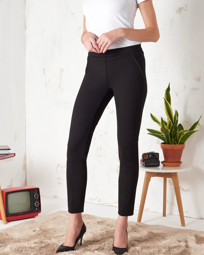 Plain-coloured Milano stitch trousers with leather profiles