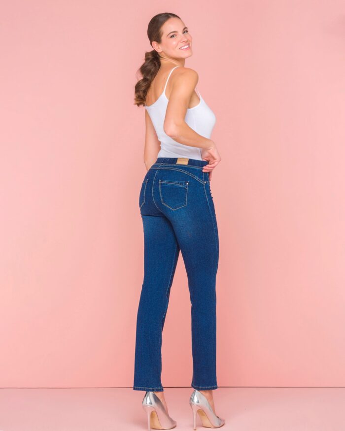 Jeans with elastic belt