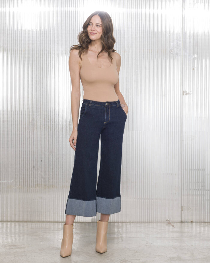 Cropped Jeans with Turn-ups and Frisi Behind