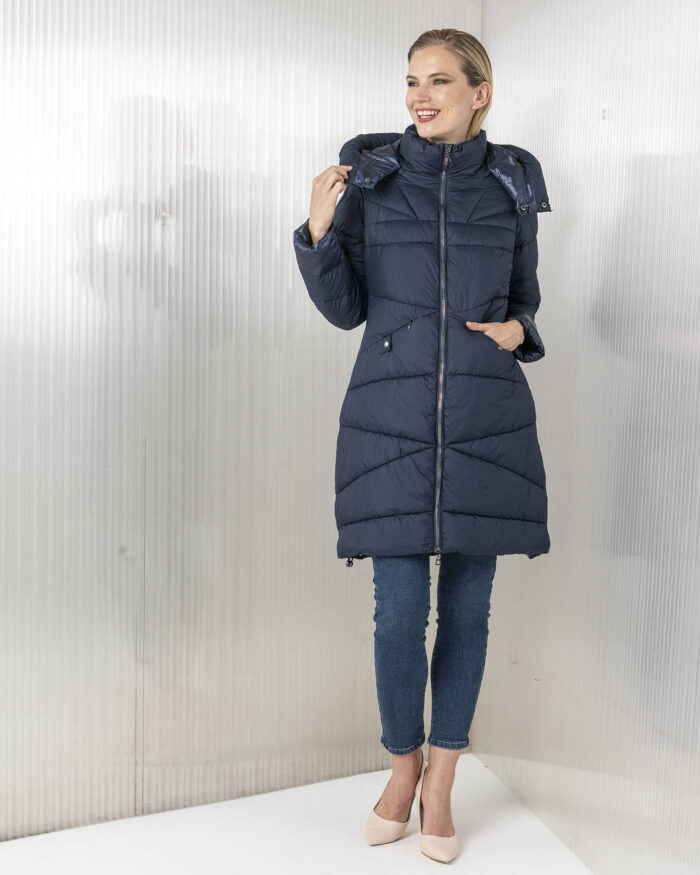 Medium-length jacket with hood and visible zip