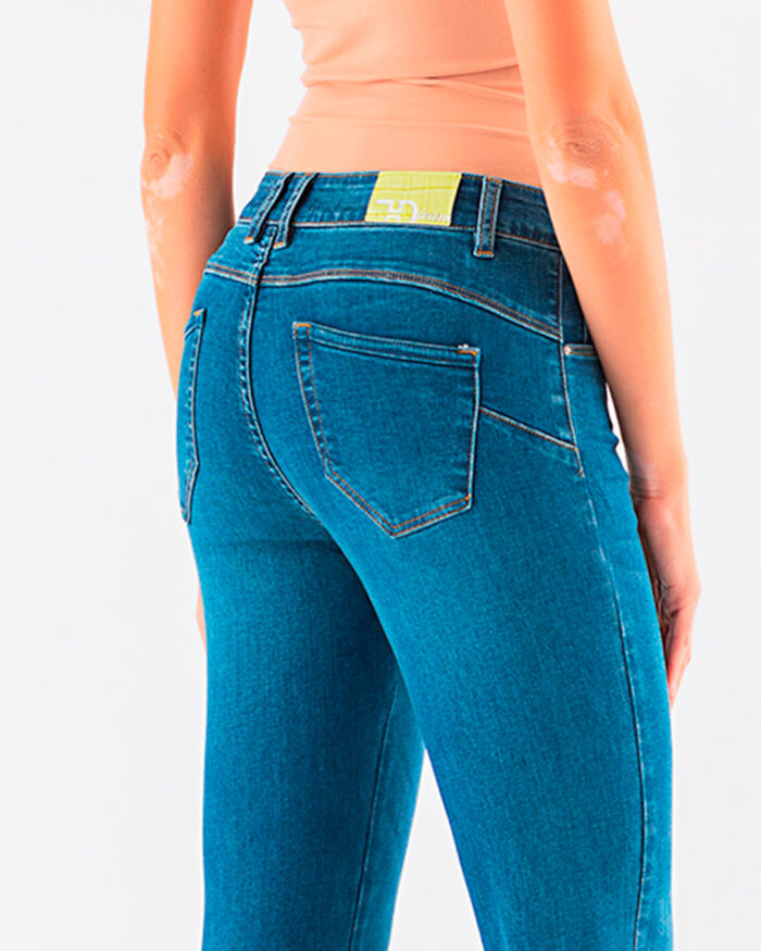 Jeans con Applicazione Strass sul fondo