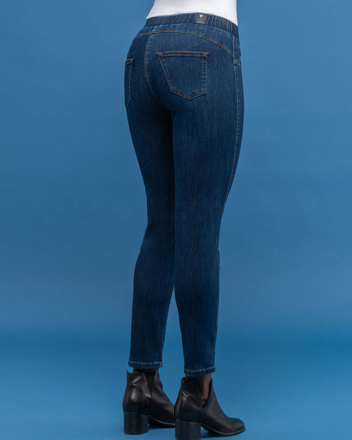 Elastic Jeans with Slit