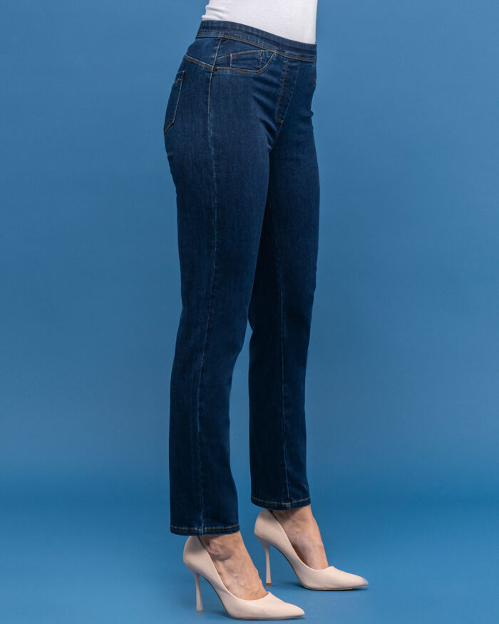 Elastic waist jeans