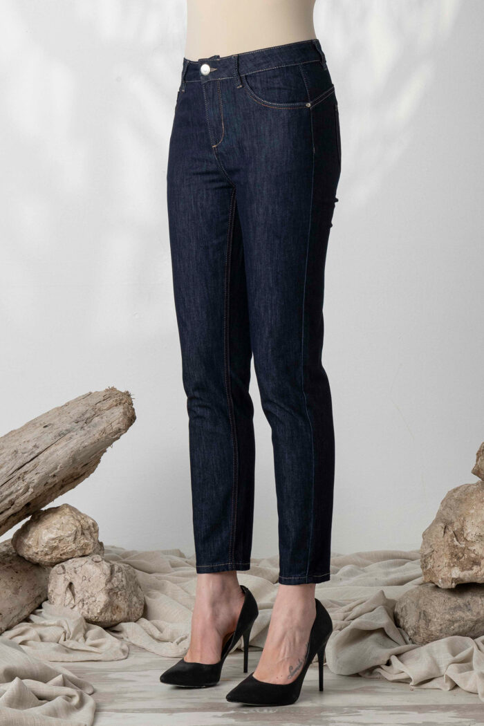5 Pocket Capri Jeans